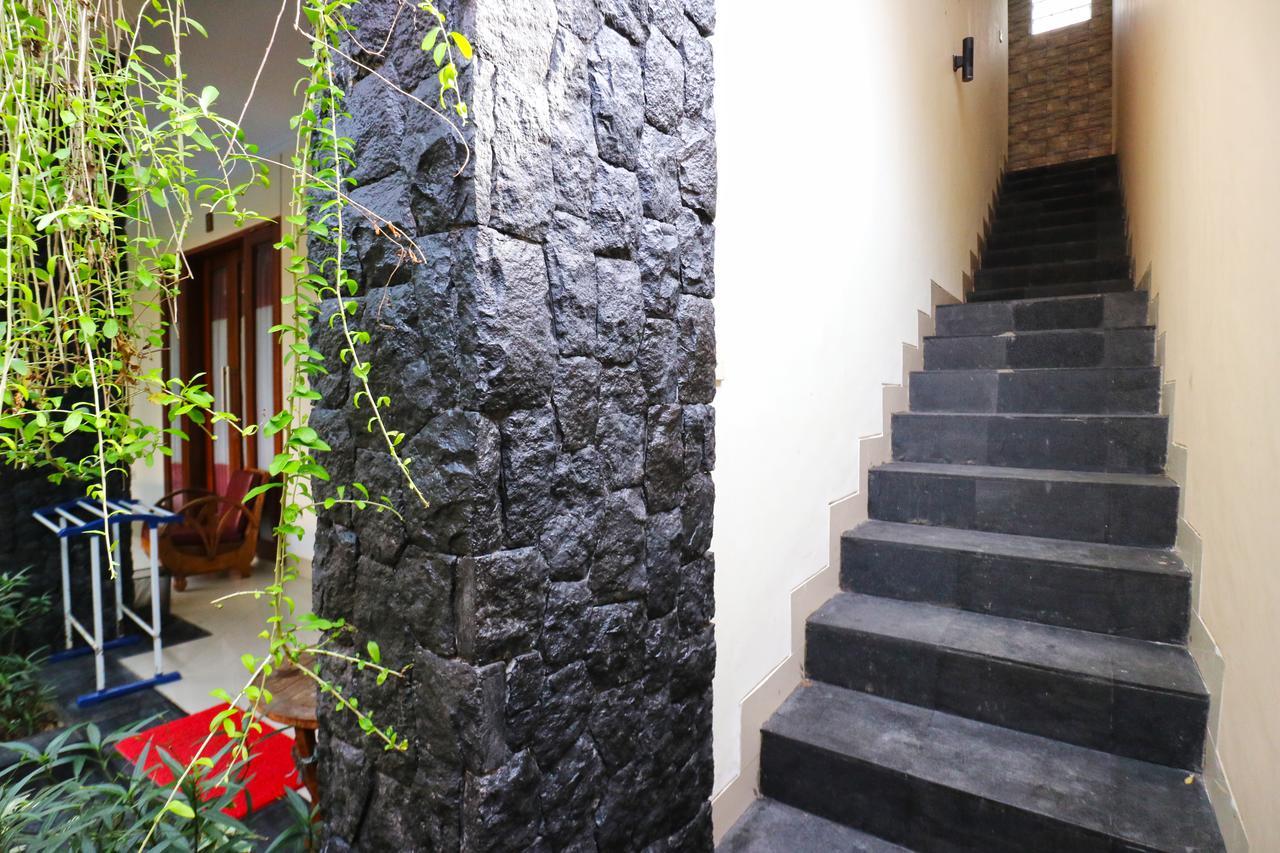 D'Astri Guesthouse Sanur Redpartner Denpasar Eksteriør bilde